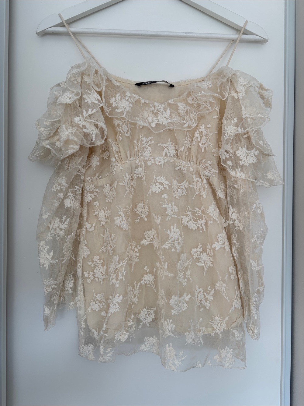 Zara Boho Cream Floral Lace Blouse-XS